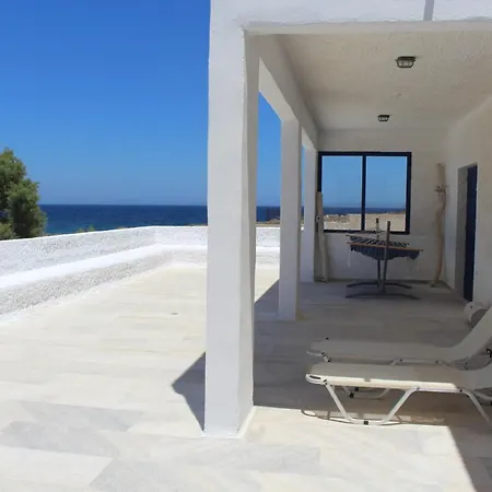 Akrotiri – The Star Watcher Villa *