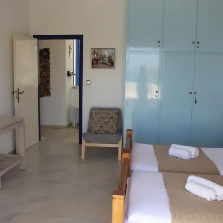 Akrotiri Engares