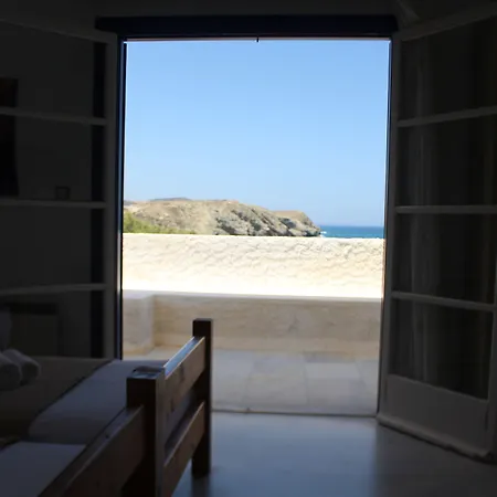 Akrotiri Villa Engares