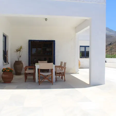 Villa Akrotiri Engares