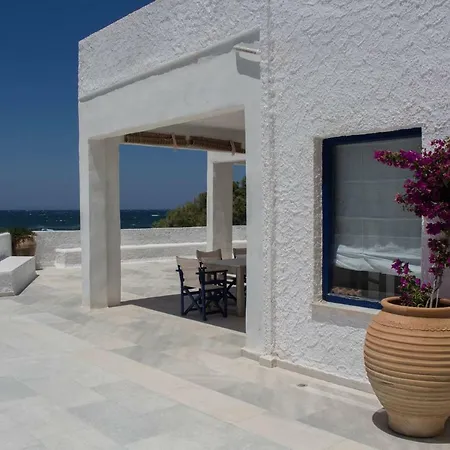 Akrotiri * Engares
