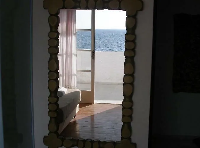 Villa Akrotiri Engares